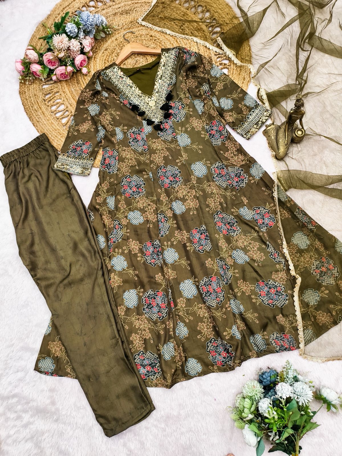 Mahendi Sartin Digital Print With Gota Patti Work Dupatta Suit Set