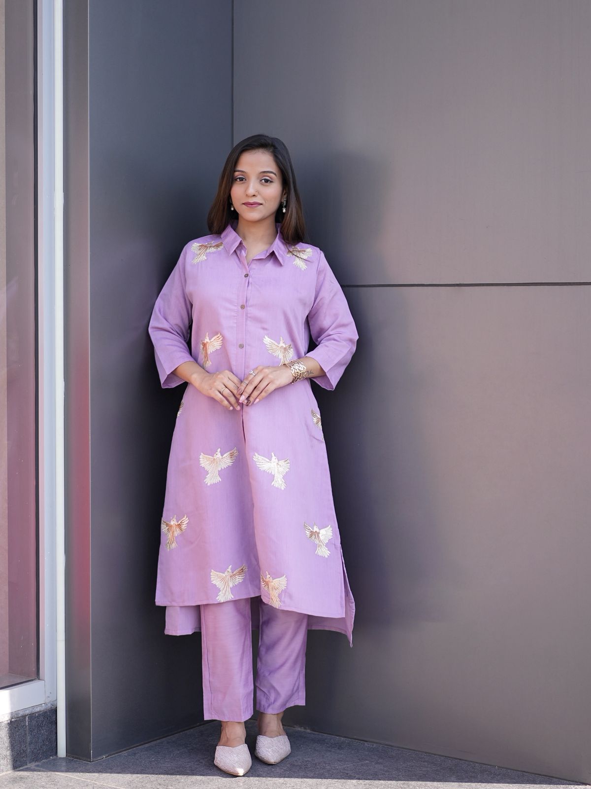 Lavender Roman Silk Thread Embroidery Work Kurti Set With Plazzo